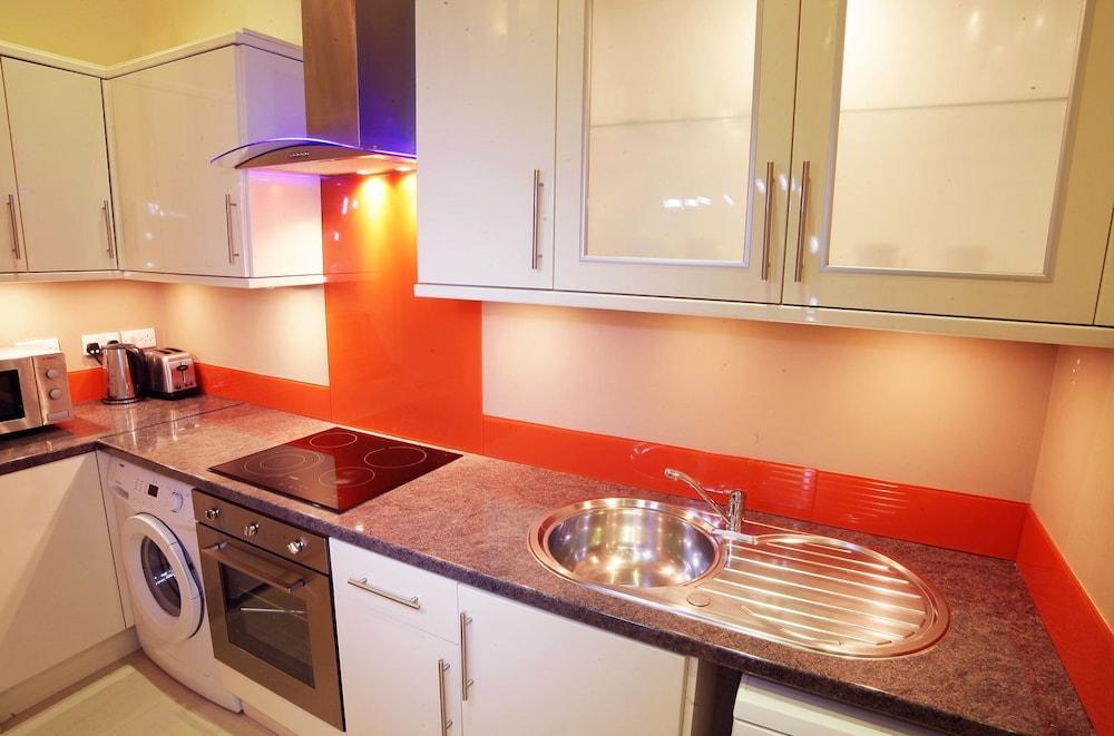 Apart-hotel Oxbridge 4*