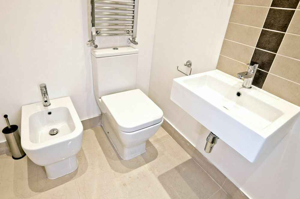 Apart-hotel Oxbridge 4*